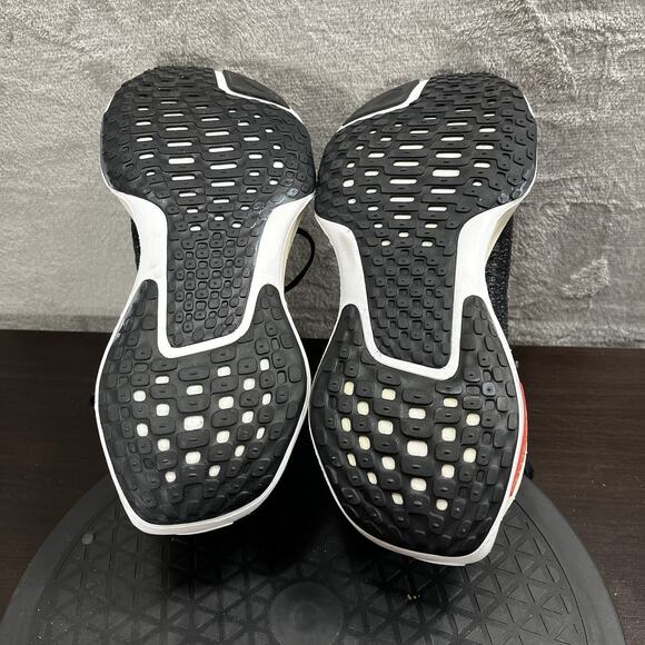 Nike ZoomX Invincible Run 3 Womens Size 8 Black White Lace Up Running Shoes - Picture 10 of 10